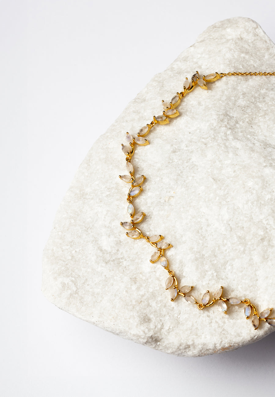 Lavani Collar Padma Piedraluna