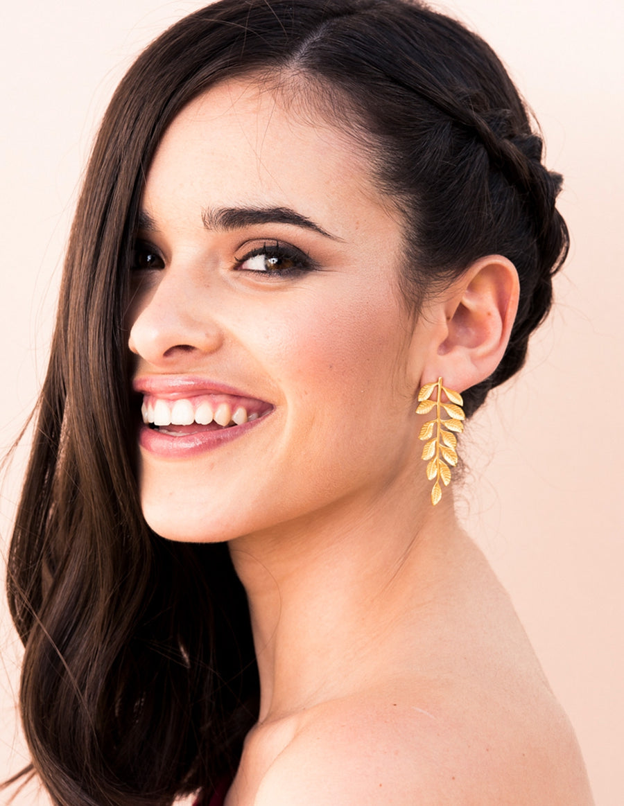 Lavani Pendientes Hoja Dorada Veli