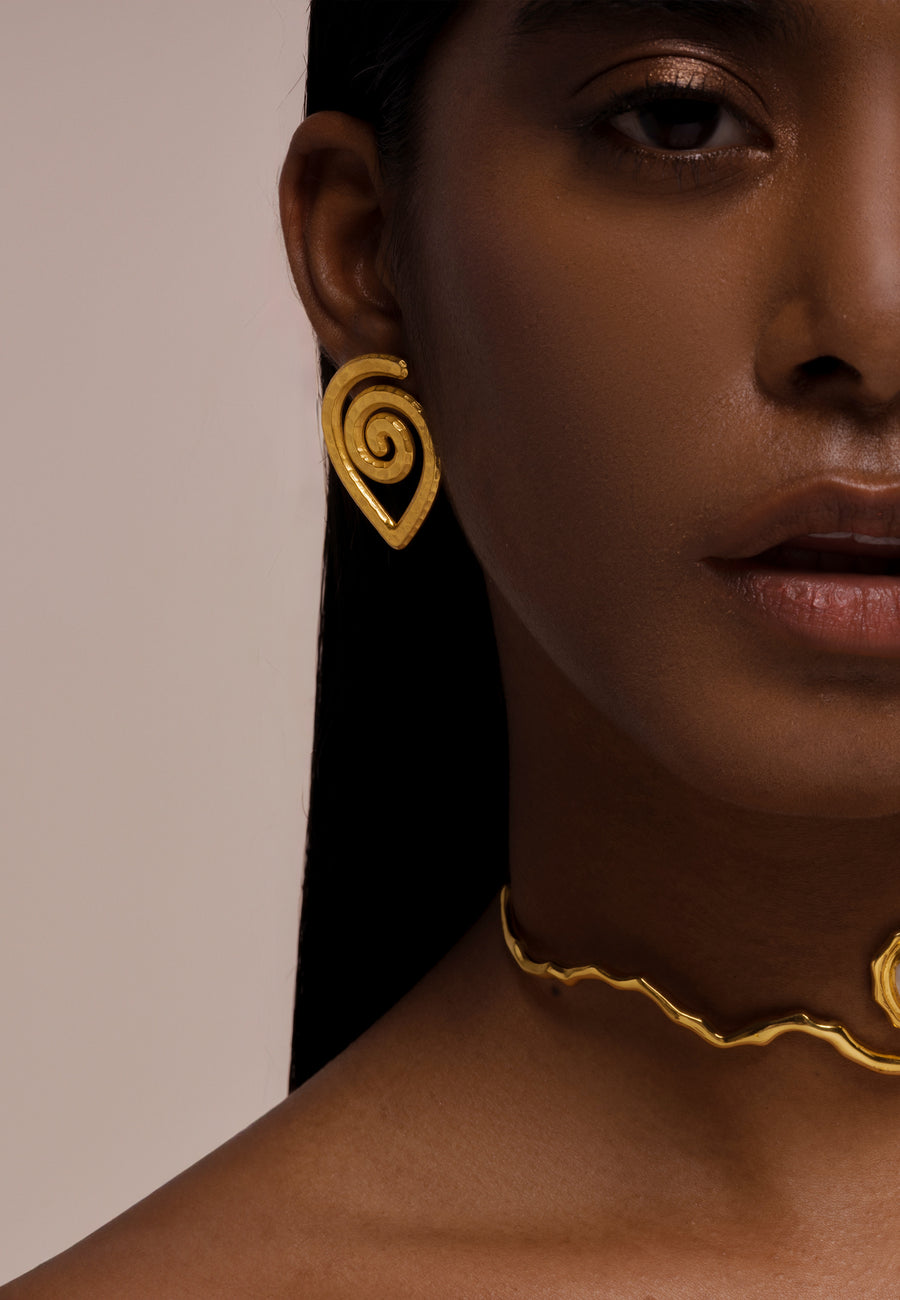 Lavani Pendientes Spiral Dorados