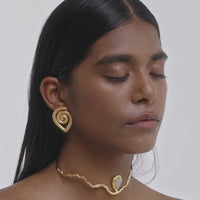 Lavani Pendientes Spiral Dorados