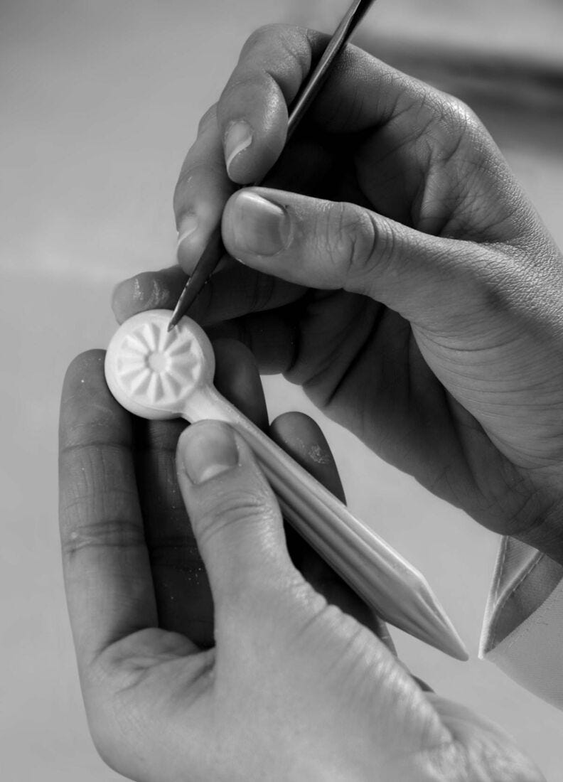 Lladro Chandelier Belle De Nuit 56 Luces. Lustre Oro (CE/UK)