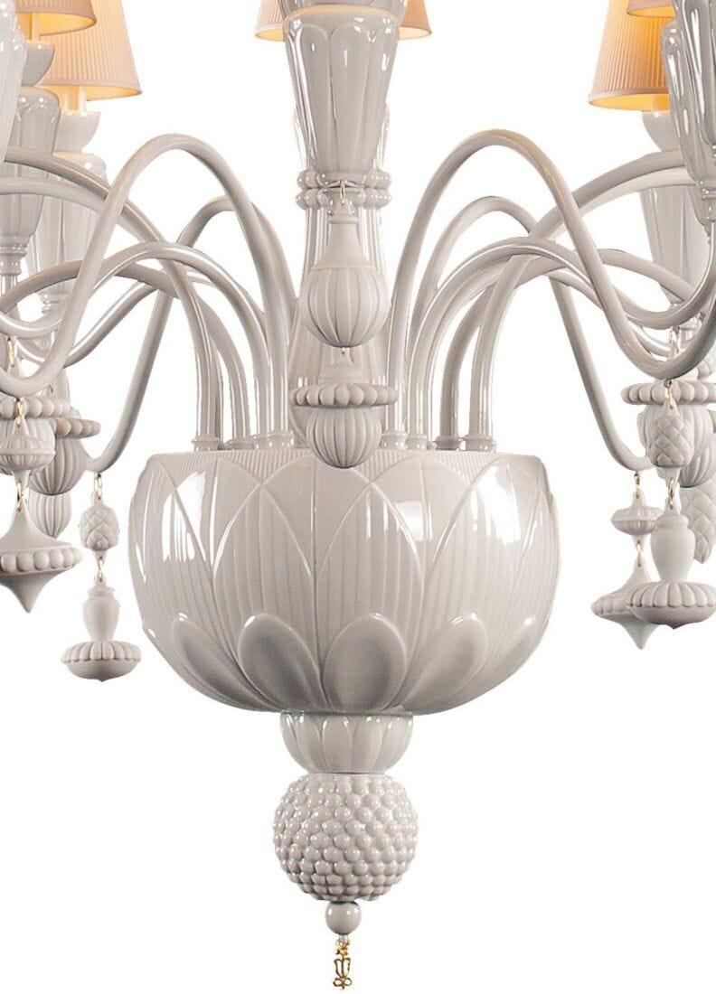 Lladro Chandelier Ivy And Seed 16 Luces. Mediano Plano. Blanco (CE/UK/CCC)