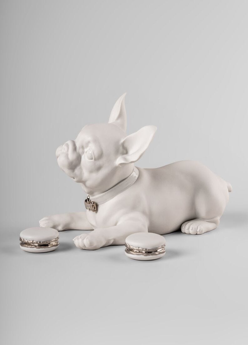 Lladro Escultura Bulldog Francés Con Macarons. Re-Deco