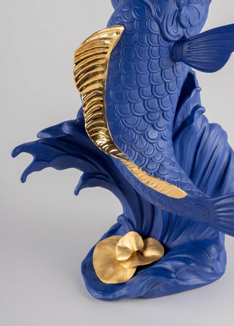 Lladro Escultura Carpa Koi. Azul-dorado. Serie Limitada