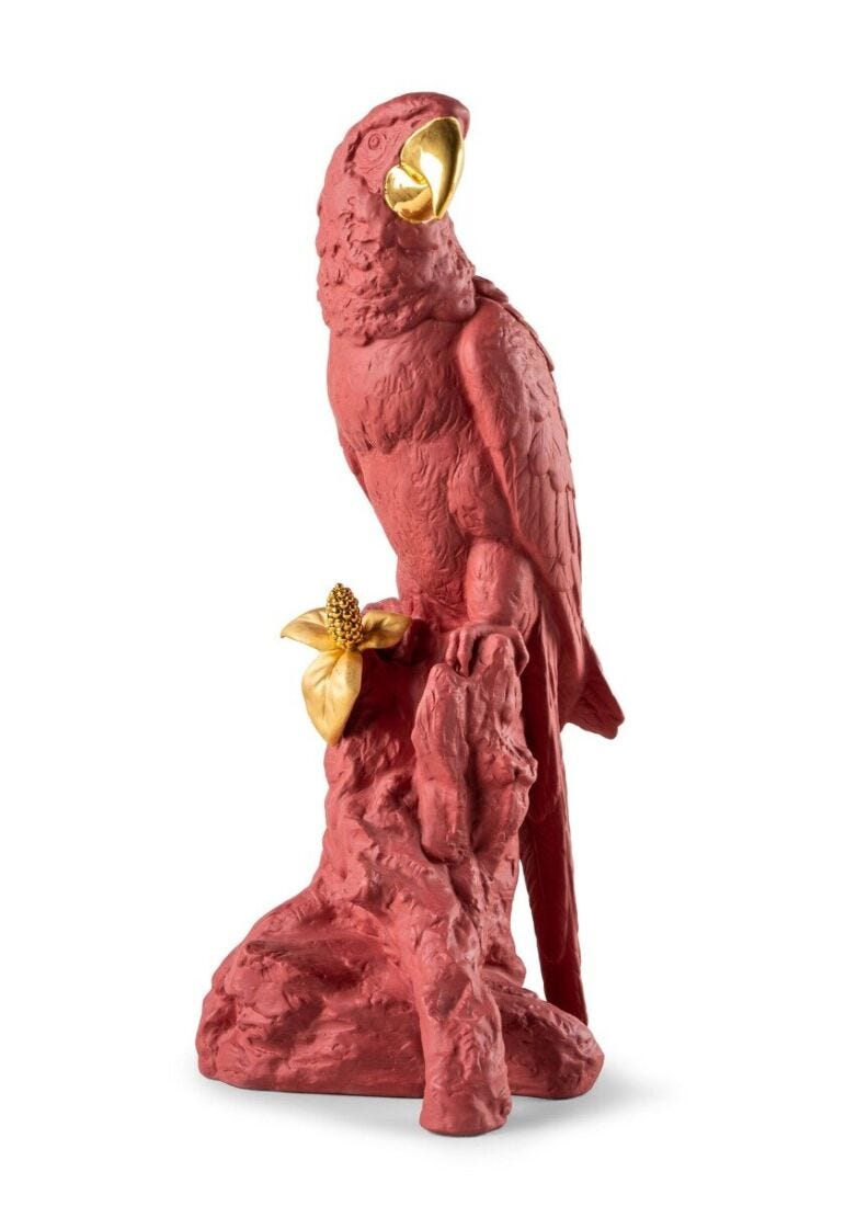lladro Escultura Guacamayo. Rojo y dorado. Serie Limitada