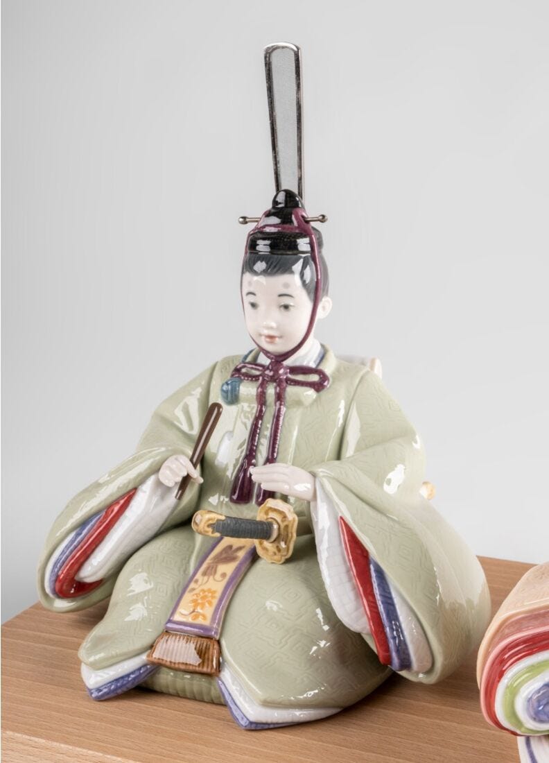 Lladro Escultura Hina Dolls. Verde-amarillo. Serie Limitada