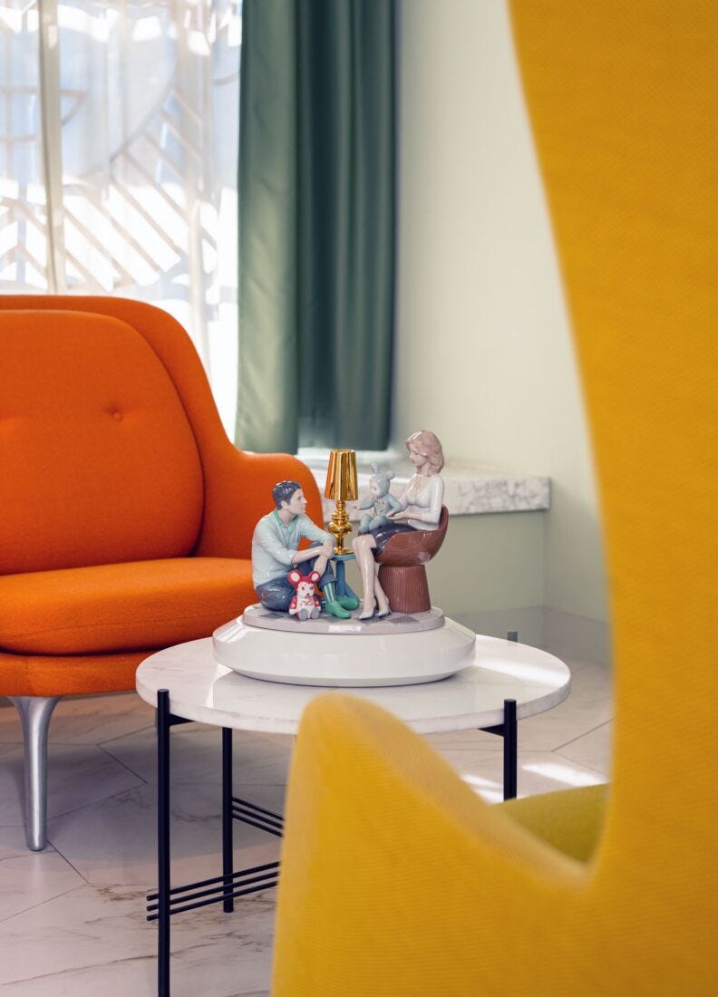 Lladro Escultura The Family Portrait. By Jaime Hayon