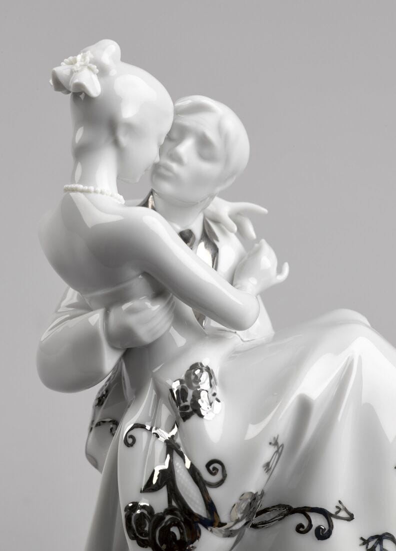 Lladro Figura Joven Pareja El Día Mas Feliz. Lustre Plata