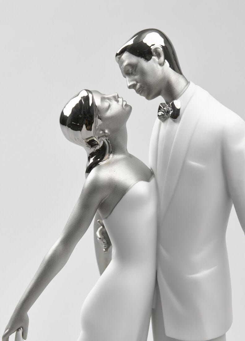 Lladro Figura Joven Pareja Feliz Aniversario. Lustre Plata