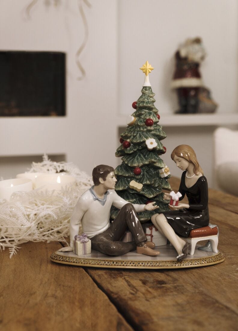 lladro Figura joven pareja Unas Navidades románticas. Serie limitada