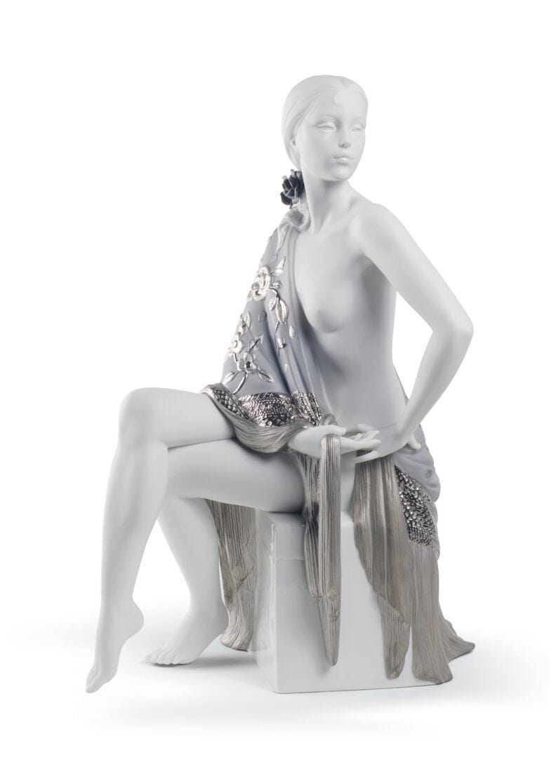 lladro Figura mujer Desnudo con mantón. Lustre plata