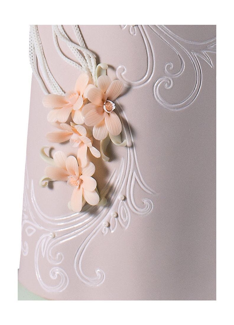 Lladro Figura Mujer Haute Allure Modelo Exclusivo. Serie Limitada