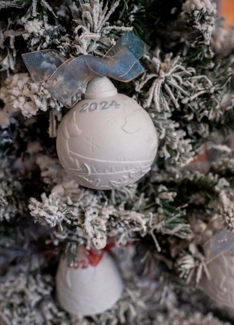 Lladro Bola Navidad 2024