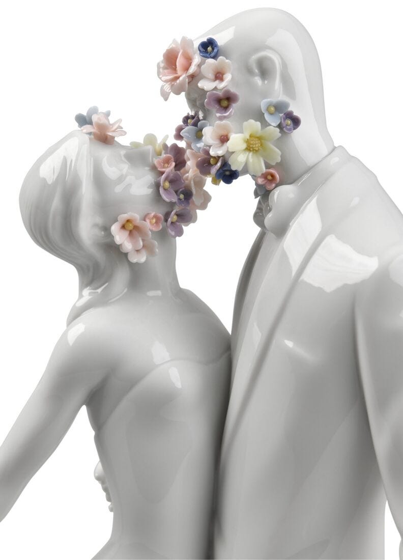 Lladro Escultura Amor I (flores)