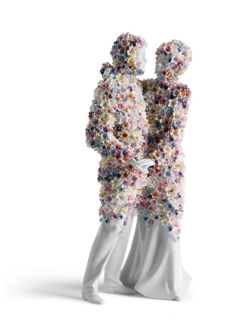 Lladro Escultura Amor III (flores)