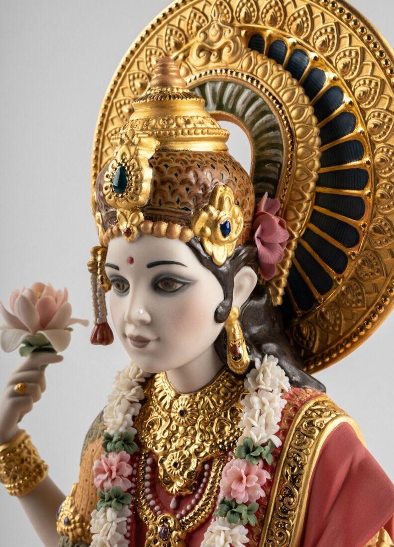 Lladro Escultura Diosa Lakshmi. Serie Limitada