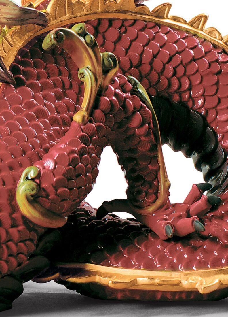 Lladro Escultura Dragón Solemne