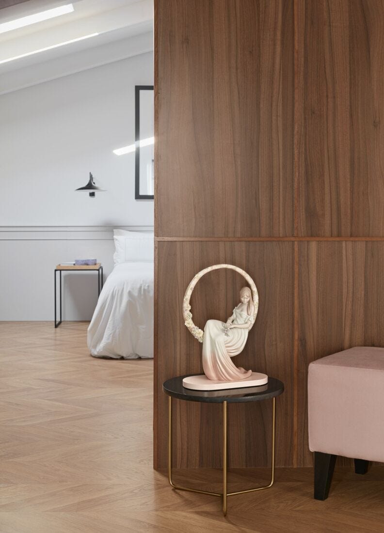 Lladro Escultura En Sus Pensamientos