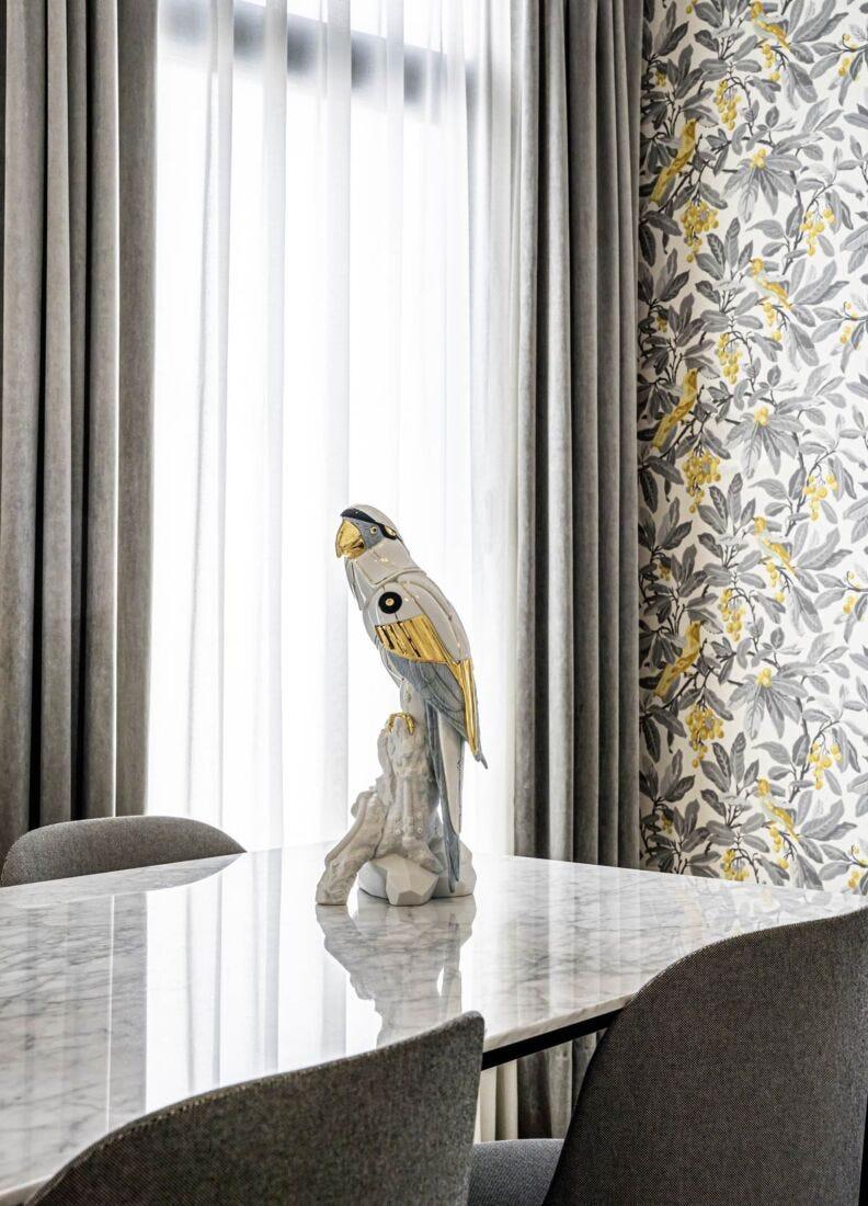 Lladro Escultura Guacamayo Cyborg