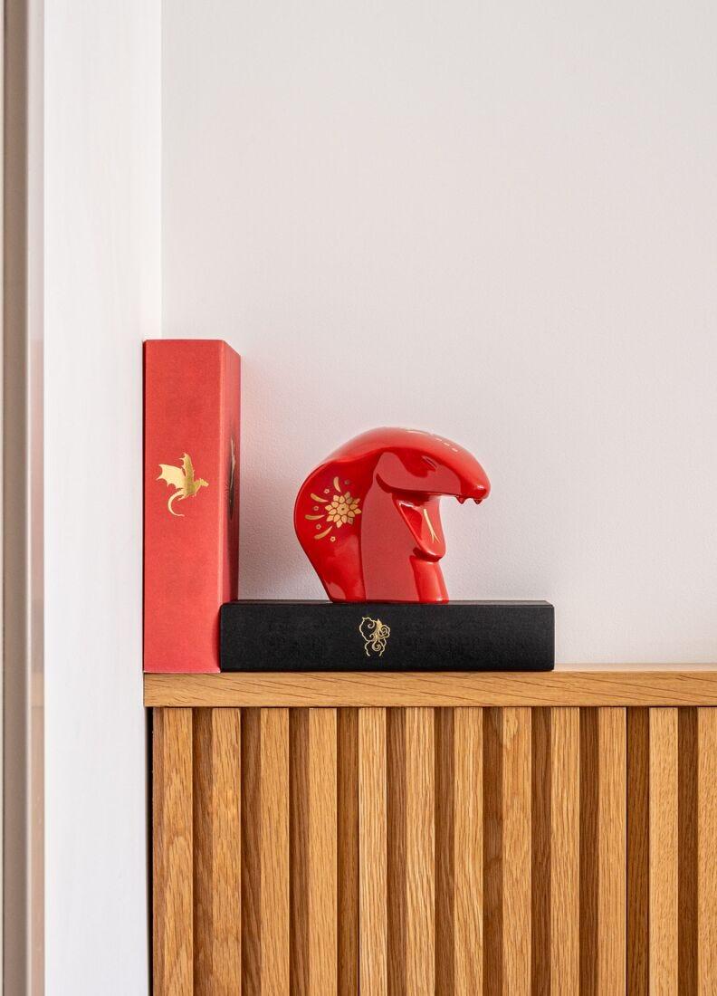Lladro Escultura La Serpiente. Rojo - Oro