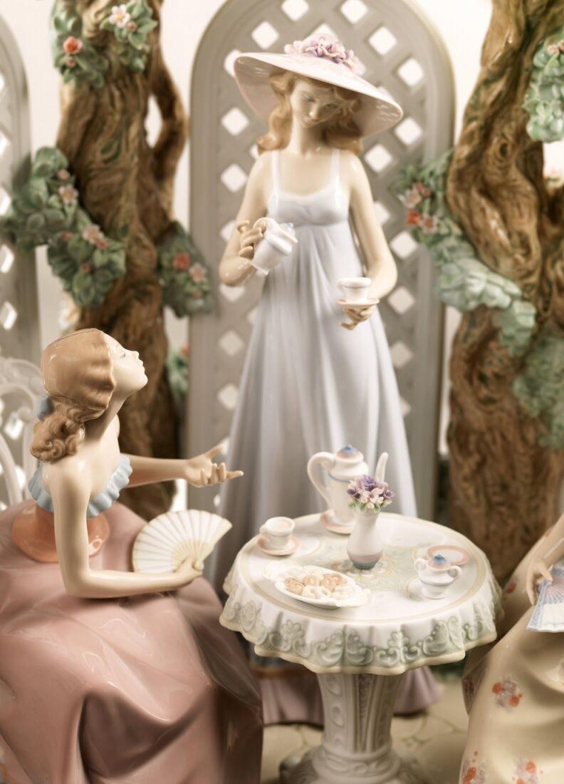 Lladro Escultura Mujeres El Té. Serie Limitada