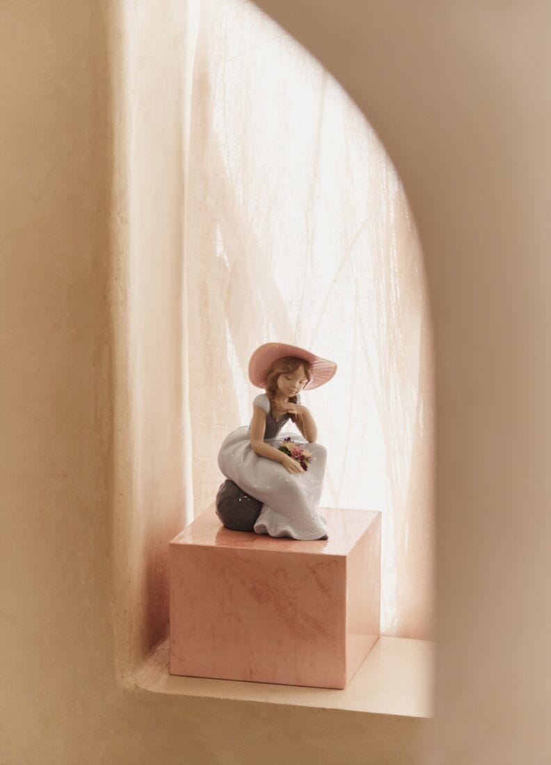 Lladro Escultura Niña Llegó La Primavera