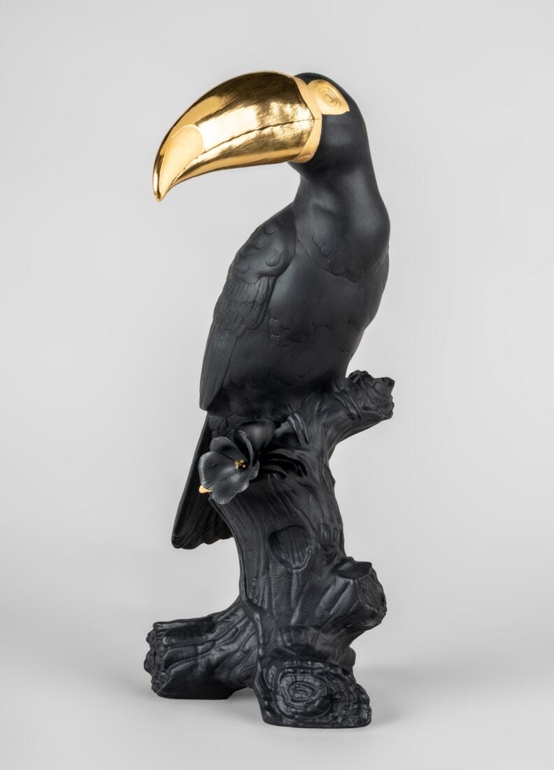 Lladro Escultura Tucán. Negro-dorado. Serie Limitada
