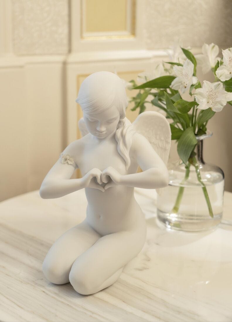Lladro Figura ángel Corazón Celestial