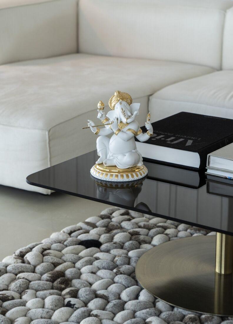 Lladro Figura Ganesha Con Bansuri. Lustre Oro