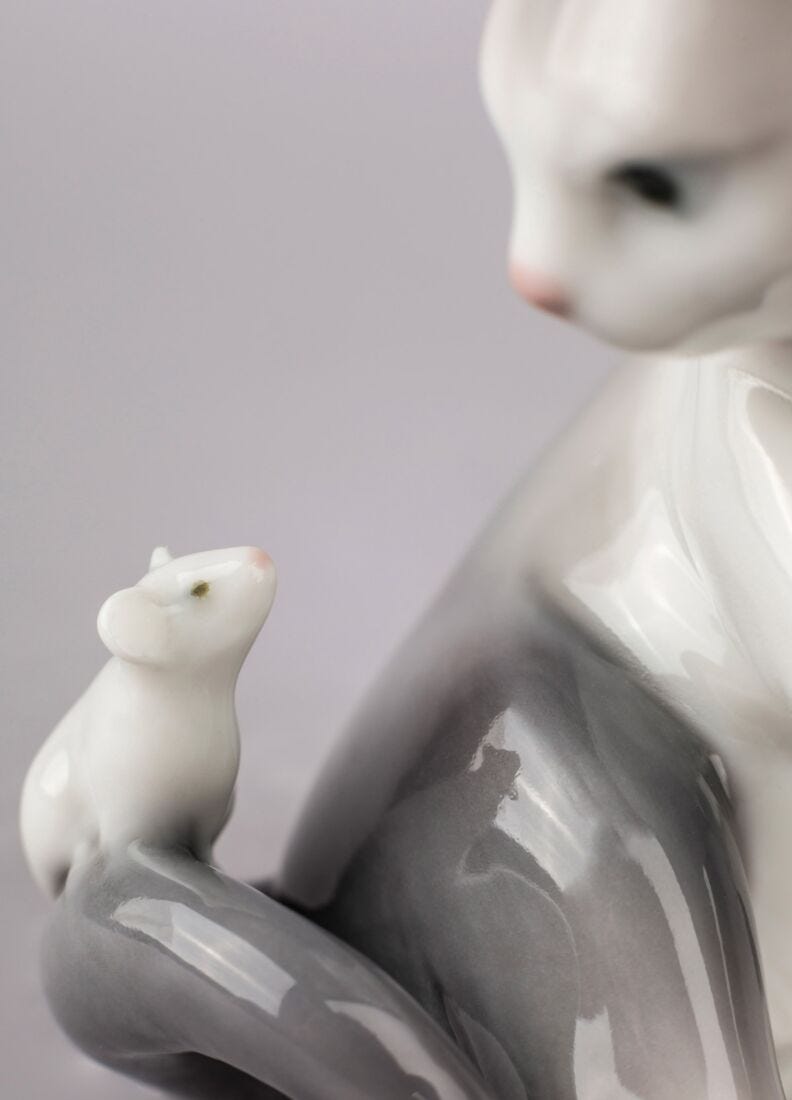 Lladro Figura Gatito Pasmado