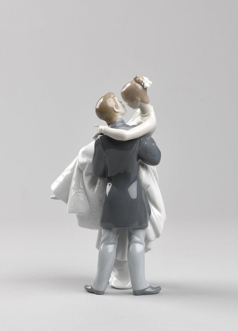 Lladro Figura Joven Pareja El Día Más Feliz