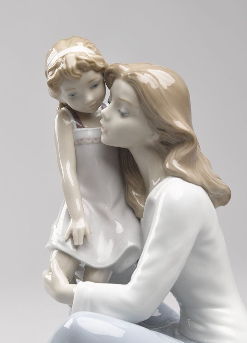 Lladro Figura Madre Mi Pequeña
