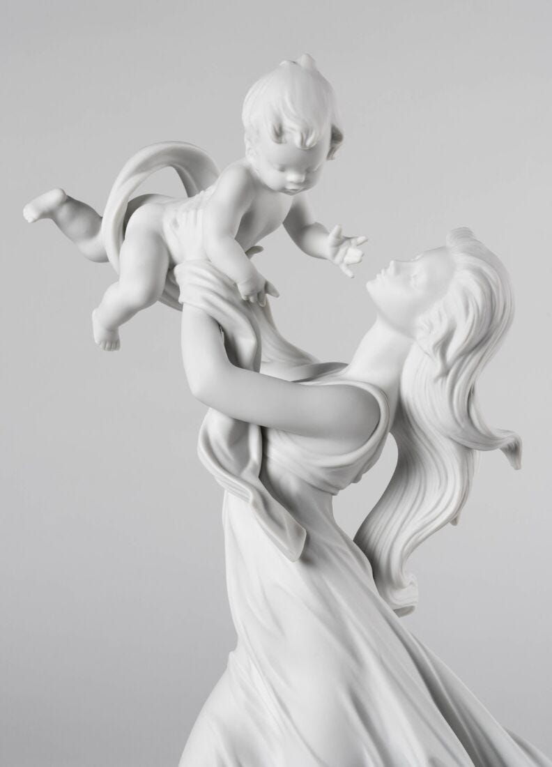 Lladro Figura Madre Mi Precioso Bebé. Blanco Mate