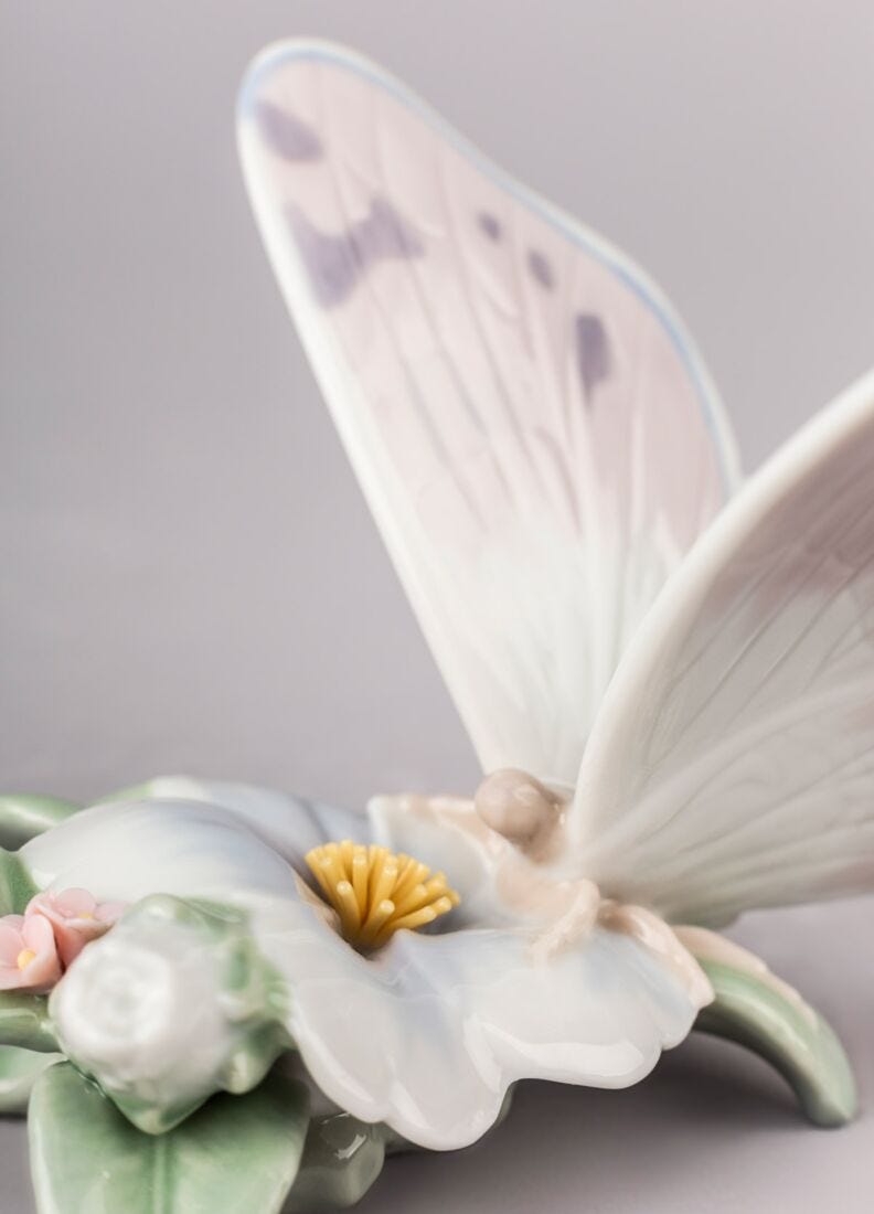 Lladro Figura Mariposa De Abril
