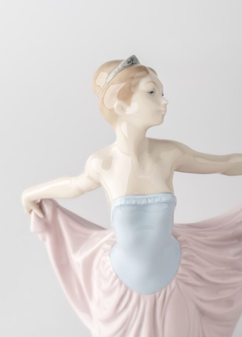 Lladro Figura Mujer De Ensayo