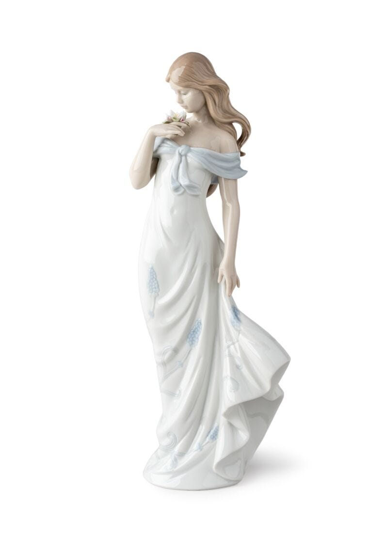 lladro Figura mujer El susurro de las flores