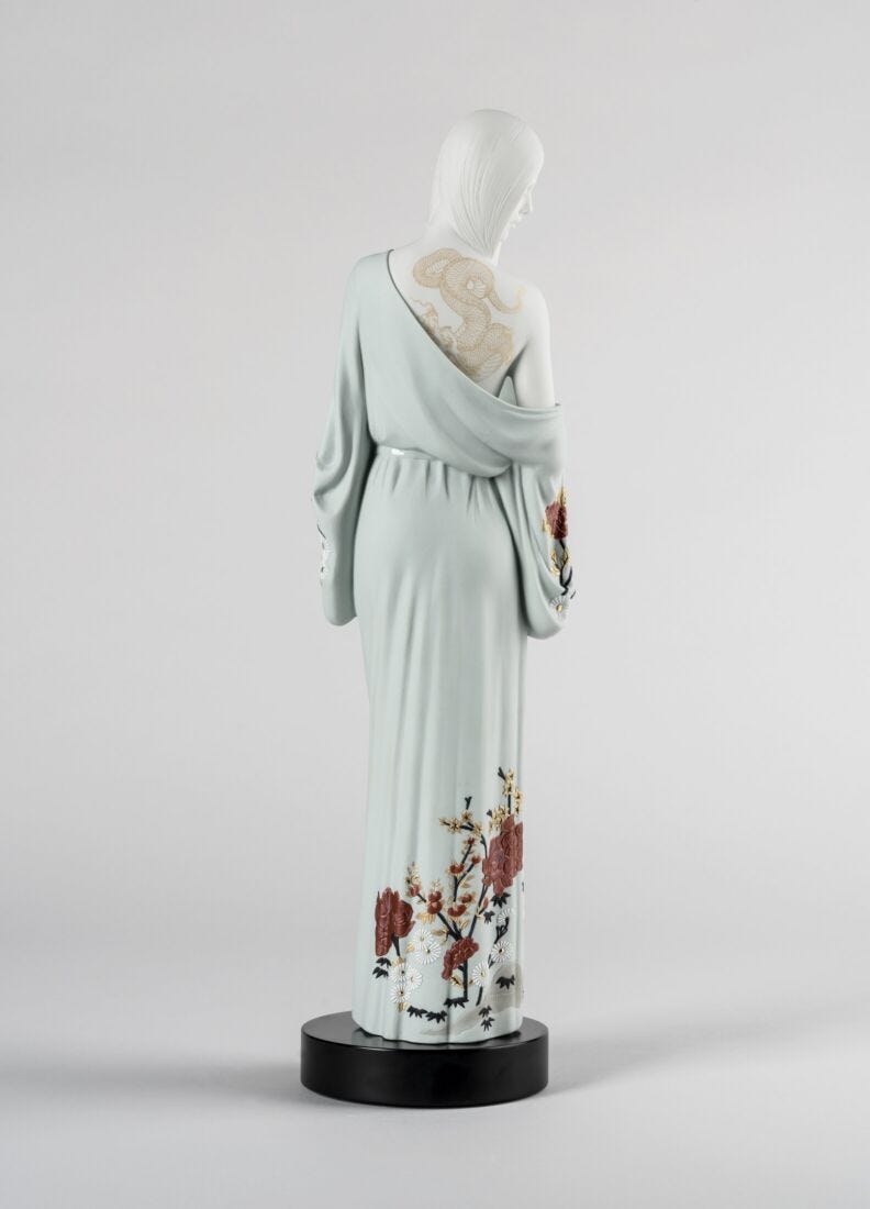 Lladro Figura Mujer La Joven Del Dragón