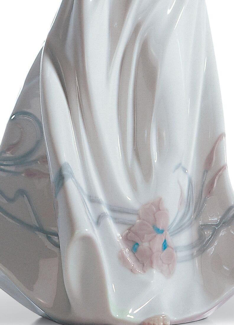 Lladro Figura Mujer Tesoros Del Aire