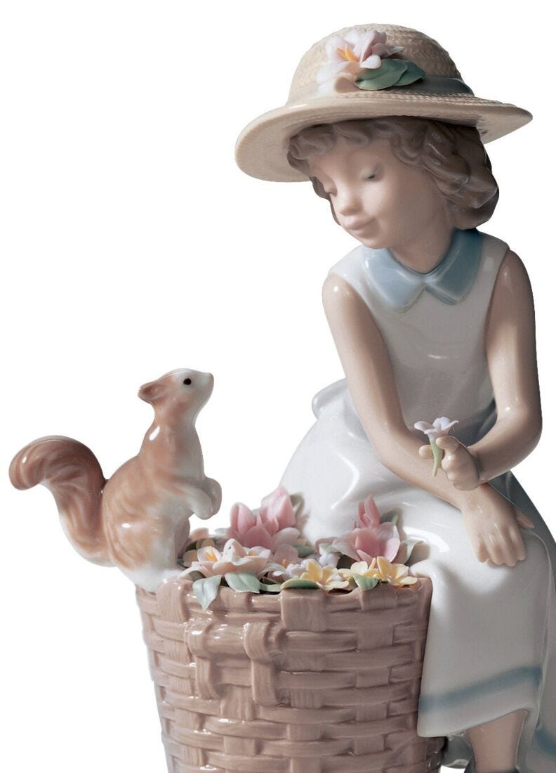 Lladro Figura Niña ¡Hola Pequeña Ardilla