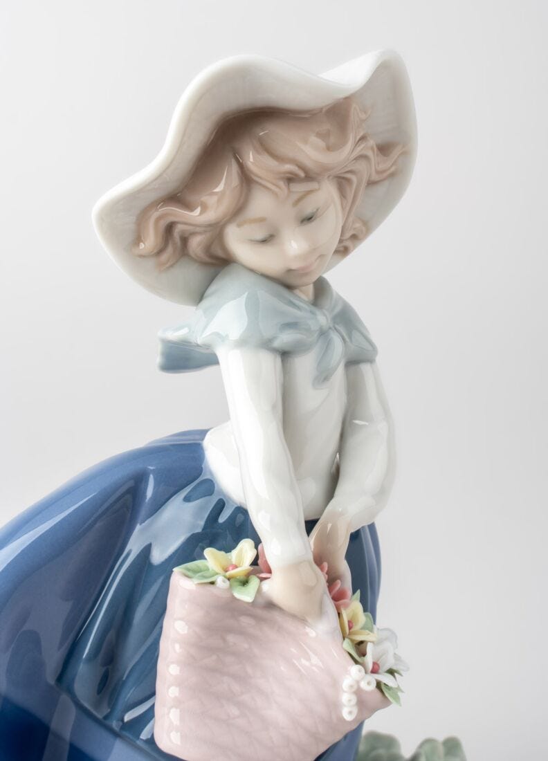 Lladro Figura Niña Linda Con Capazo