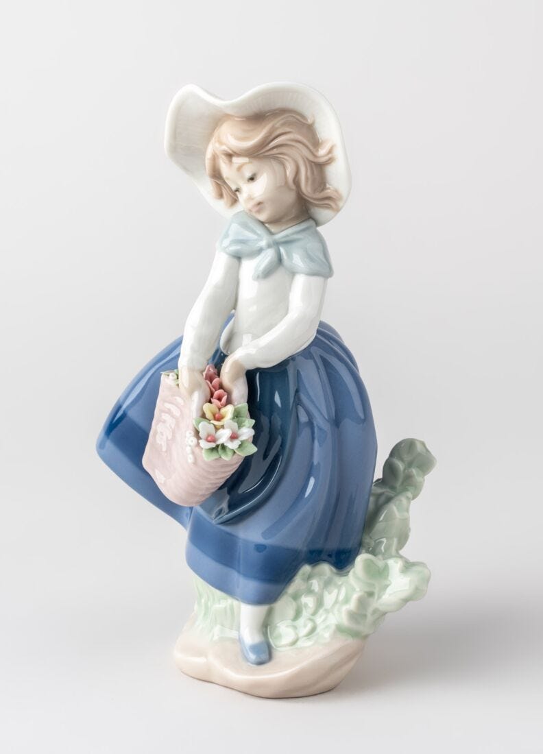 Lladro Figura Niña Linda Con Capazo