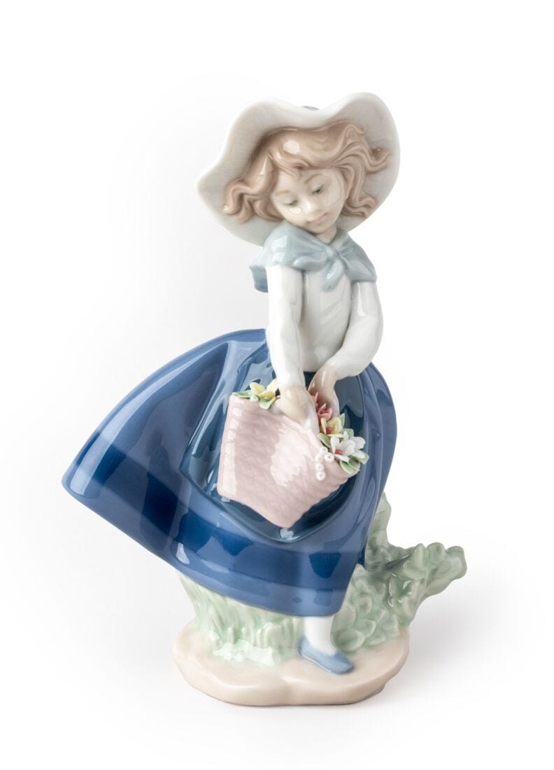 lladro Figura niña Linda con capazo