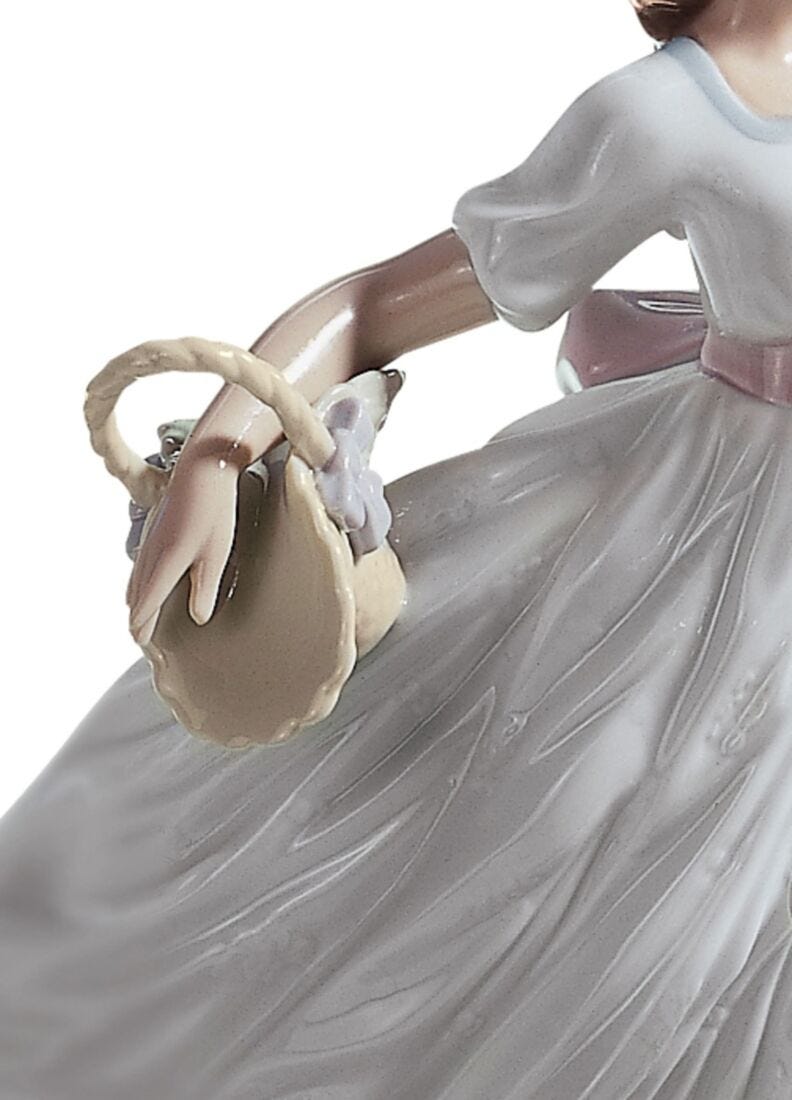 Lladro Figura Niña Pajaritos En La Fuente