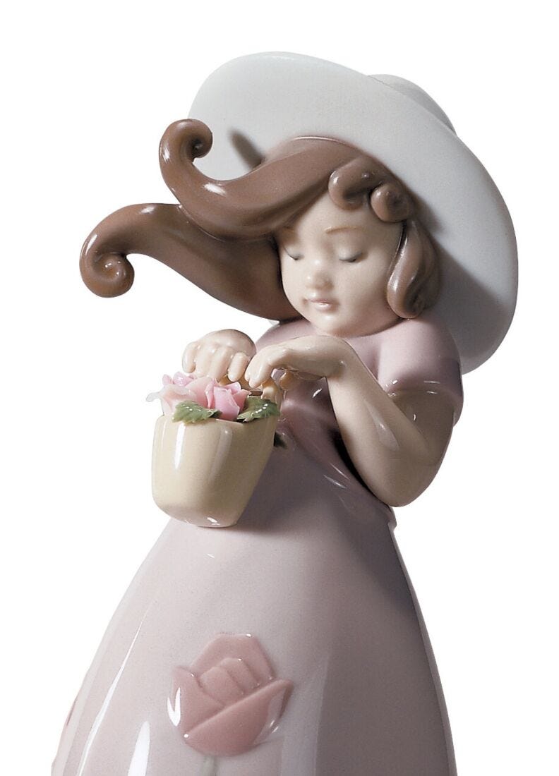 lladro Figura niña Pequeña Rosa
