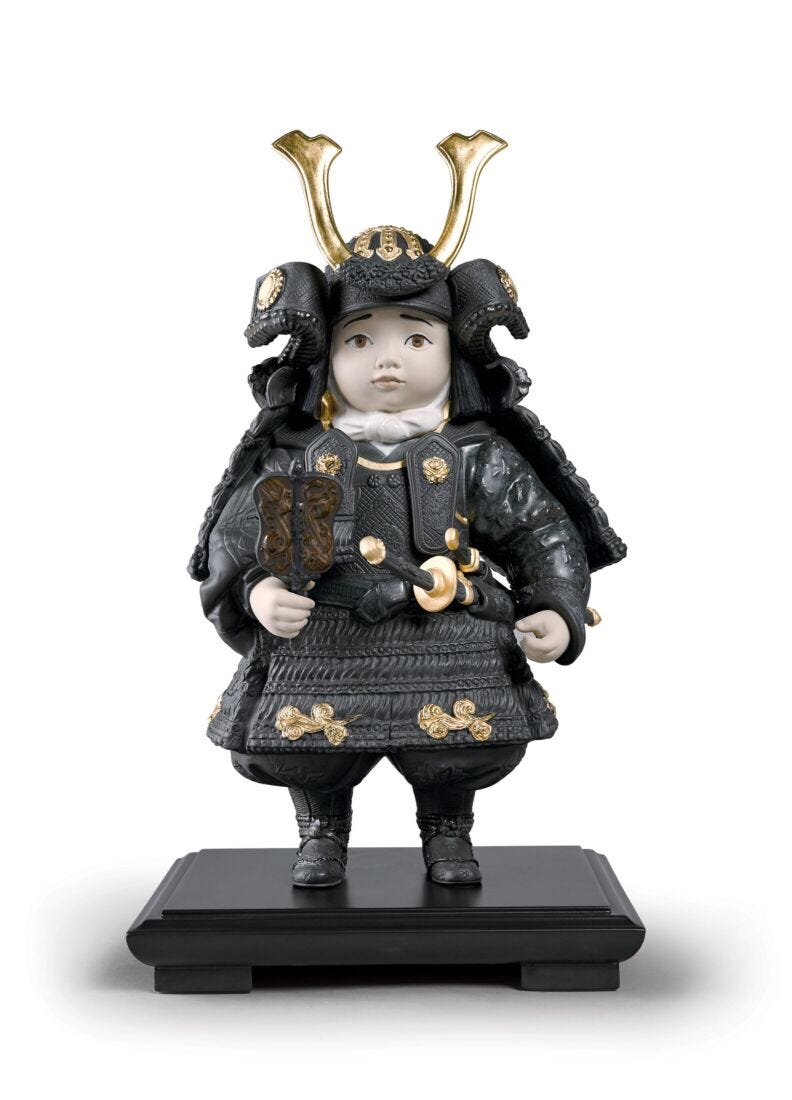 lladro Figura Niño Samurái. Lustre oro