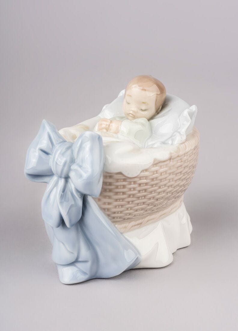 Lladro Figura Niño Un Regalo Del Cielo