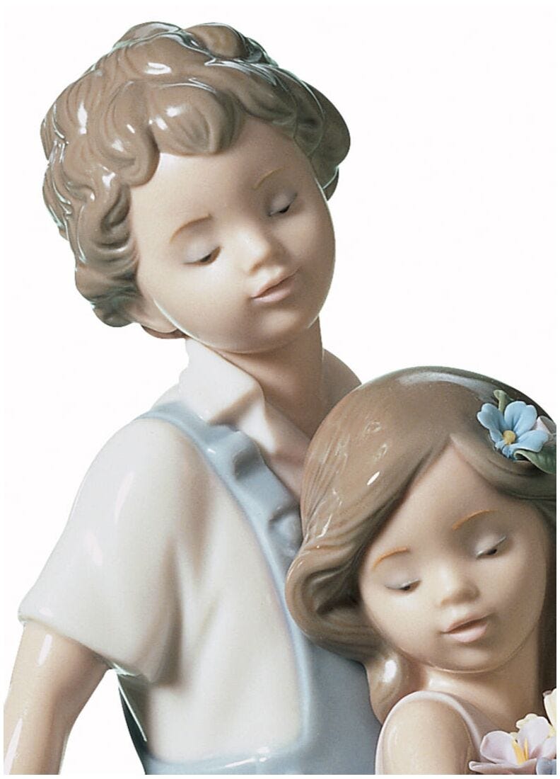 Lladro Figura Niños ¡Tú Eres La Más Bonita