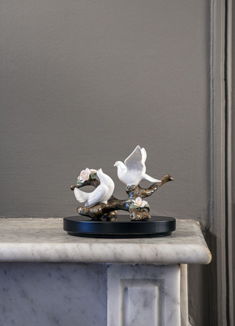 Lladro Figura Palomas En Cerezo