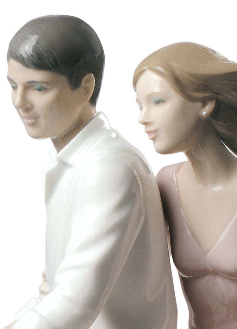 Lladro Figura Pareja De Paseo Contigo