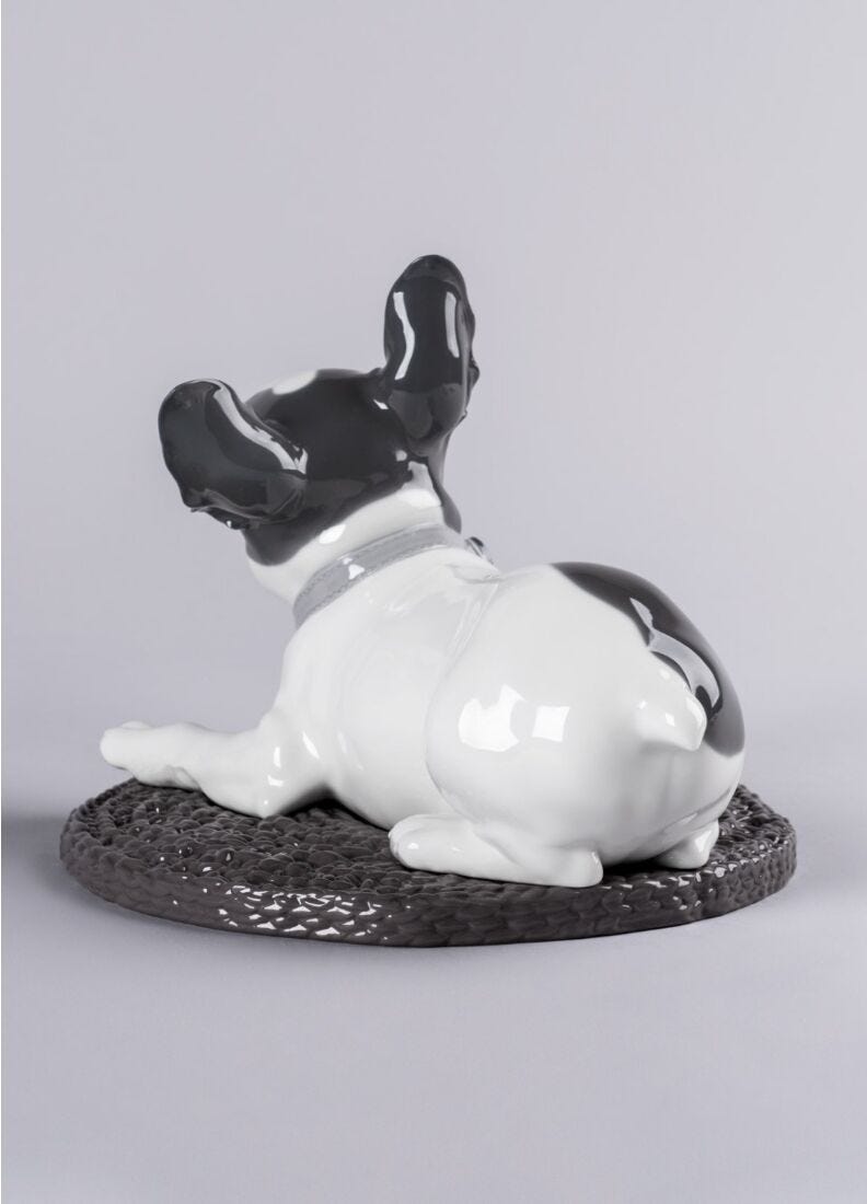 Lladro Figura Perro Bulldog Francés Con Macarons